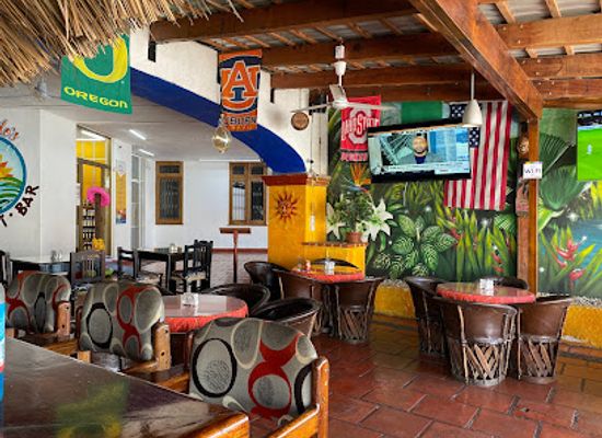 mexico/puerto-vallarta/marina-vallarta/bar/brandos-bar