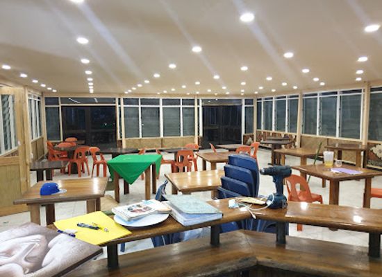 tonga/tongatapu/bar/12-seafood-restaurants