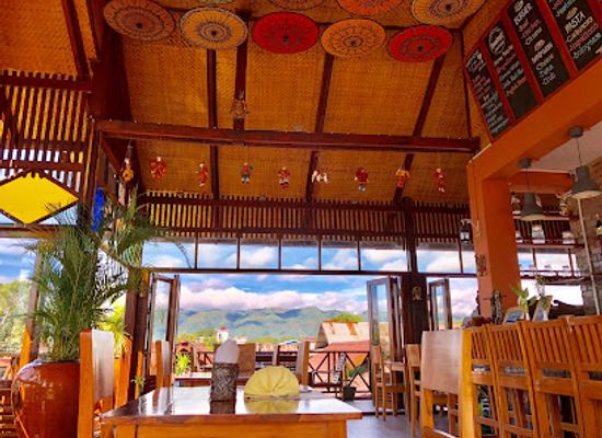 myanmar-burma/inle-lake/bar/minthamee-bar-bistro