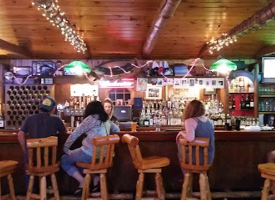 minnesota/mille-lacs-lake/bar/lonesome-pine-restaurant-bar