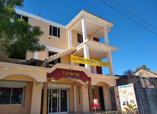 haiti/nord-est/bar/t-sherles-bar-restaurant