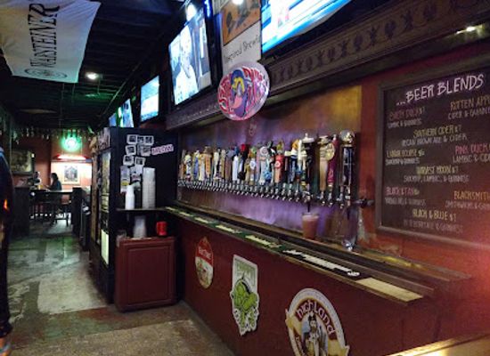 florida/panhandle/bar/salty-duck