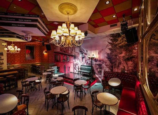 israel/tel-aviv/old-tel-aviv-port/bar/me-on-the-mic