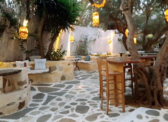 greece/paros/bar/golden-garden-cocktail-bar