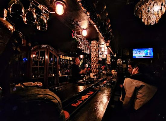 romania/dolj/bar/la-chitarre