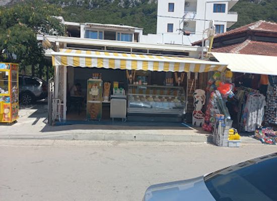montenegro/brda/bar/vela-beach-bar