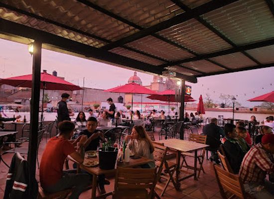 mexico/tierra-caliente/bar/terraza-santa-maria