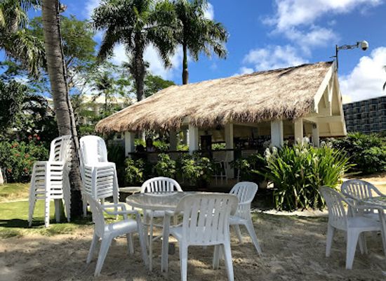 northern-mariana-islands/banzai-cliff/bar/skipper-s-beach-bar