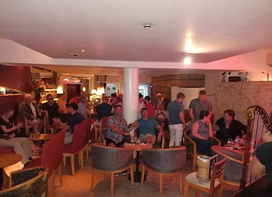 mexico/puerto-vallarta/hotel-zone/bar/piano-bar-jazz-garbo