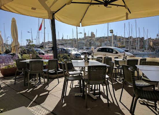 malta/three-cities/bar/cargo-bar-dine