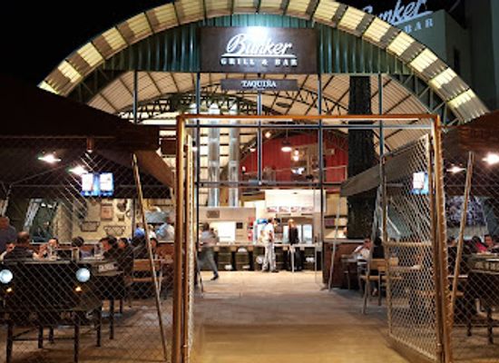bolivia/cochabamba/calderon/bar/bunker-grill-bar
