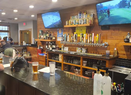 minnesota/otter-tail-lakes-country/bar/lakeside-tap