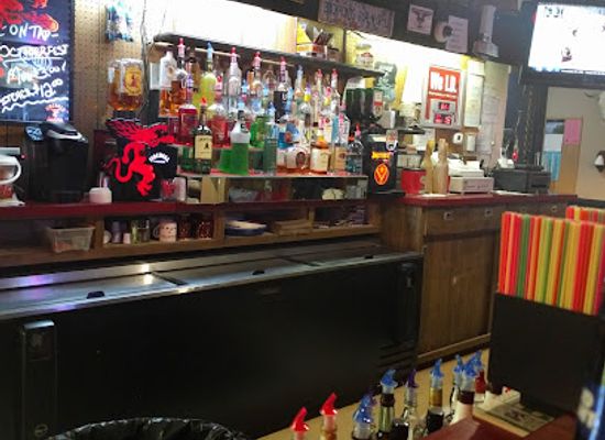 north-dakota/lake-sakakawea/bar/back-roads-bar-and-grill