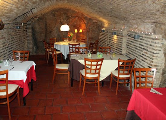 spain/toledo/casco-historico/bar/botanic-bar-legendario