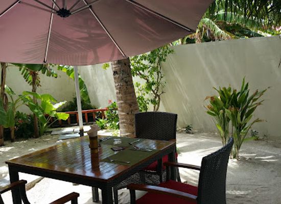maldives/gulhi-island/bar/tropic-platter