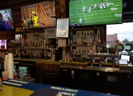 alabama/gulf-coast/bar/island-wing-company-daphne