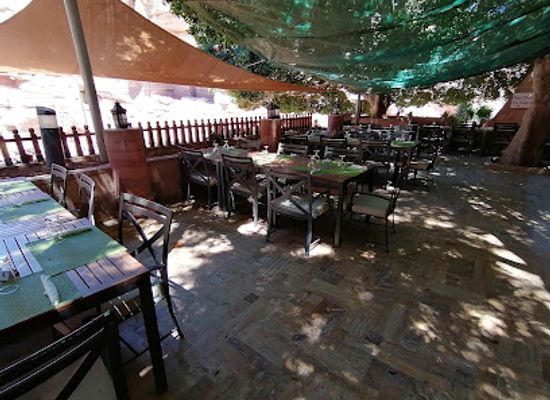 jordan/ma-an/bar/the-basin-restaurant