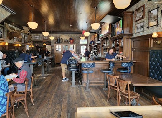 colorado/elk-mountains/bar/irwin-brewing-company-s-public-house