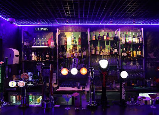 united-arab-emirates/eastern-region-al-sharqiyah/bar/cheers