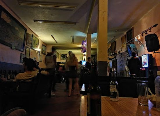 mexico/san-miguel-de-allende/bar/la-cucaracha