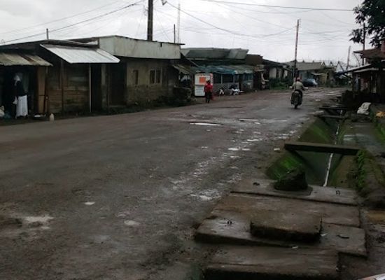 cameroon/nkongsamba/bar/central-bar