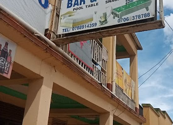 uganda/lake-bunyonyi/bar/rhidah-inn-bar