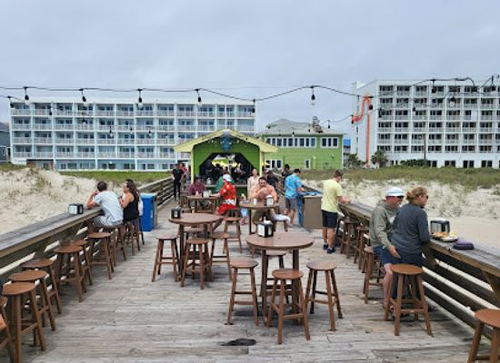 north-carolina/coastal-plain/bar/ocean-grill-tiki-bar