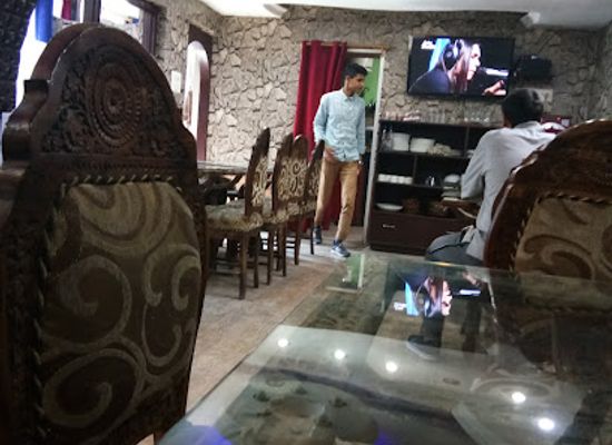 india/kashmir-valley/bar/pleasure-trove-restaurant-and-hookah-lounge
