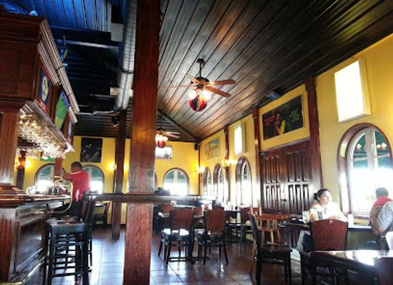 belize/belize-city/downtown-belize-city/bar/the-tavern