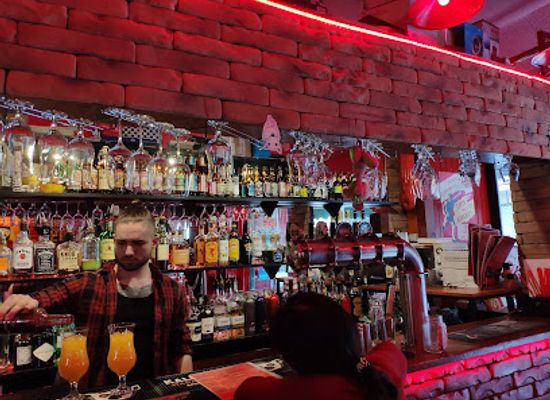 hungary/alfold-great-hungarian-plain/bar/red-ruin