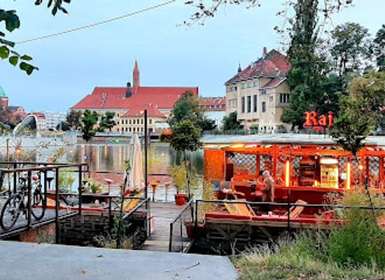 poland/wroclaw/ostrow-tumski/bar/raj-bar-beach-bar