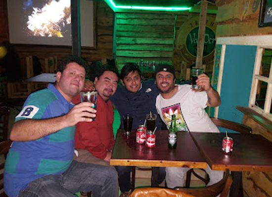 chile/patagonia/bar/patagonia-pub