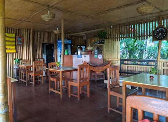 myanmar-burma/shan-plateau/bar/bamboo-hut-home-cooking