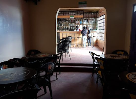 kenya/central-highlands/bar/bahama-s-bar-restaurant