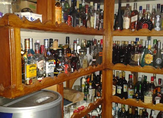 saint-vincent-and-the-grenadines/saint-patrick/bar/mikey-s-riveride-bar