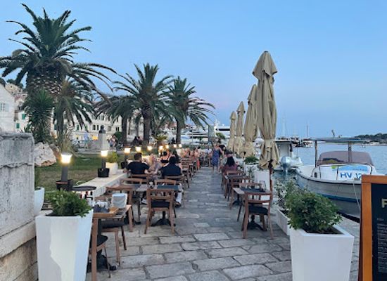 croatia/hvar/bar/seven-hvar