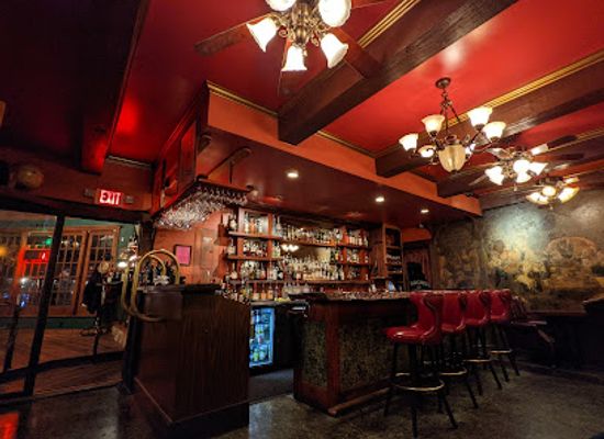 arkansas/eureka-springs/bar/rogue-s-manor