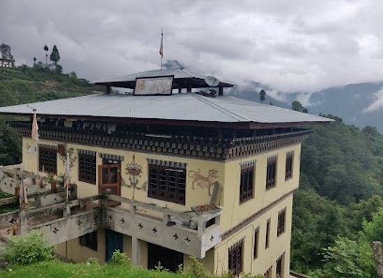 bhutan/punakha-wangdue-valley/bar/phendey-restaurant-bar