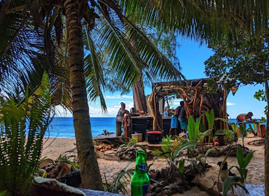 seychelles/ile-aux-serpents/bar/summer-bar