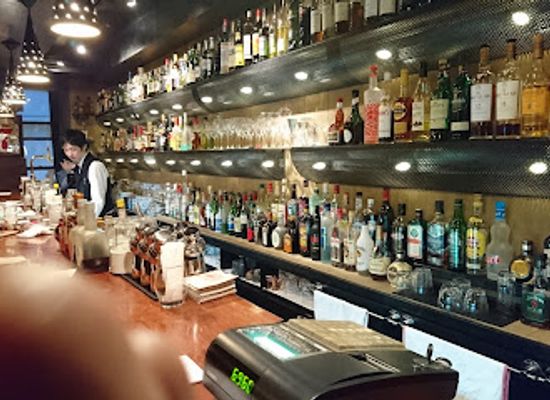 japan/kawachi/bar/hachigatsu-no-kujira