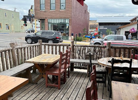 minnesota/ely/bar/the-chocolate-moose