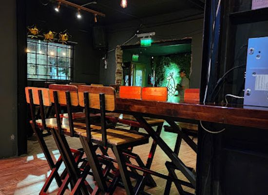argentina/puerto-madryn/bar/waka-bar