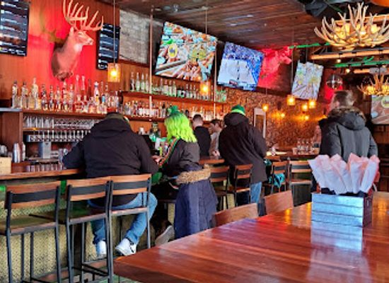 wisconsin/southeast-wisconsin/bar/uncle-buck-s-dinner-drinks-dancing