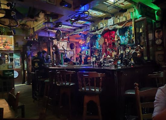 morocco/casablanca/anfa/bar/the-irish-pub-casablanca