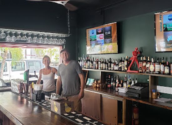 sint-maarten/sint-peters/bar/huppel-the-pub