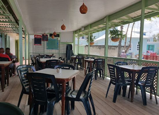 barbados/saint-james/bar/surfside-restaurant-bar