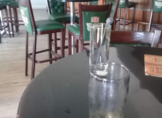 namibia/walvis-bay/bar/groen-bar