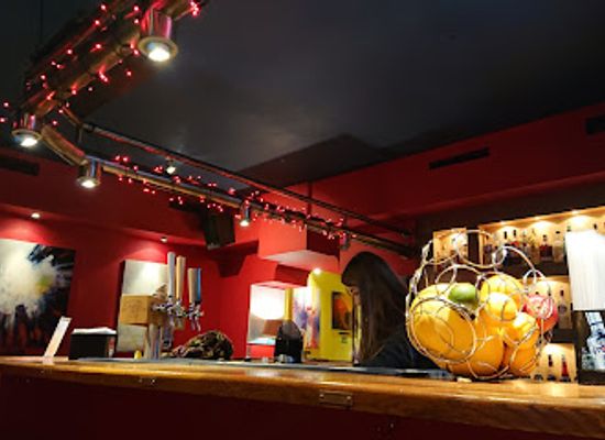 poland/warsaw/nowe-miasto/bar/polyester-cafe