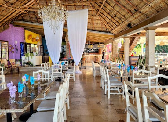 mexico/pacific-coast/bar/oscar-s-restaurant