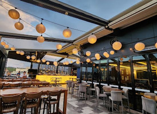 australia/darling-downs/bar/george-banks-rooftop-bar-bistro